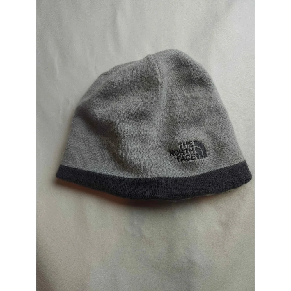 The North Face Reversible Beanie Hat Grey Knit Logo Skull Cap Mens Womens